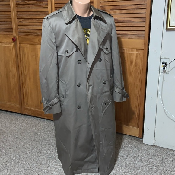 London Fog Towne trench coat 38 short with belt and fleece liner taupe excellent - Picture 1 of 15